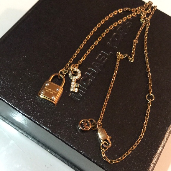 michael kors padlock necklace rose gold